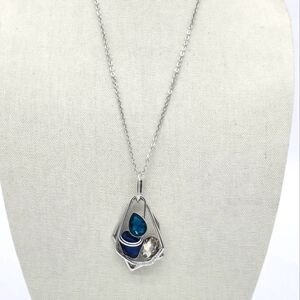 Silver Tone Vintage Necklace 3 Rhinestone Pendant